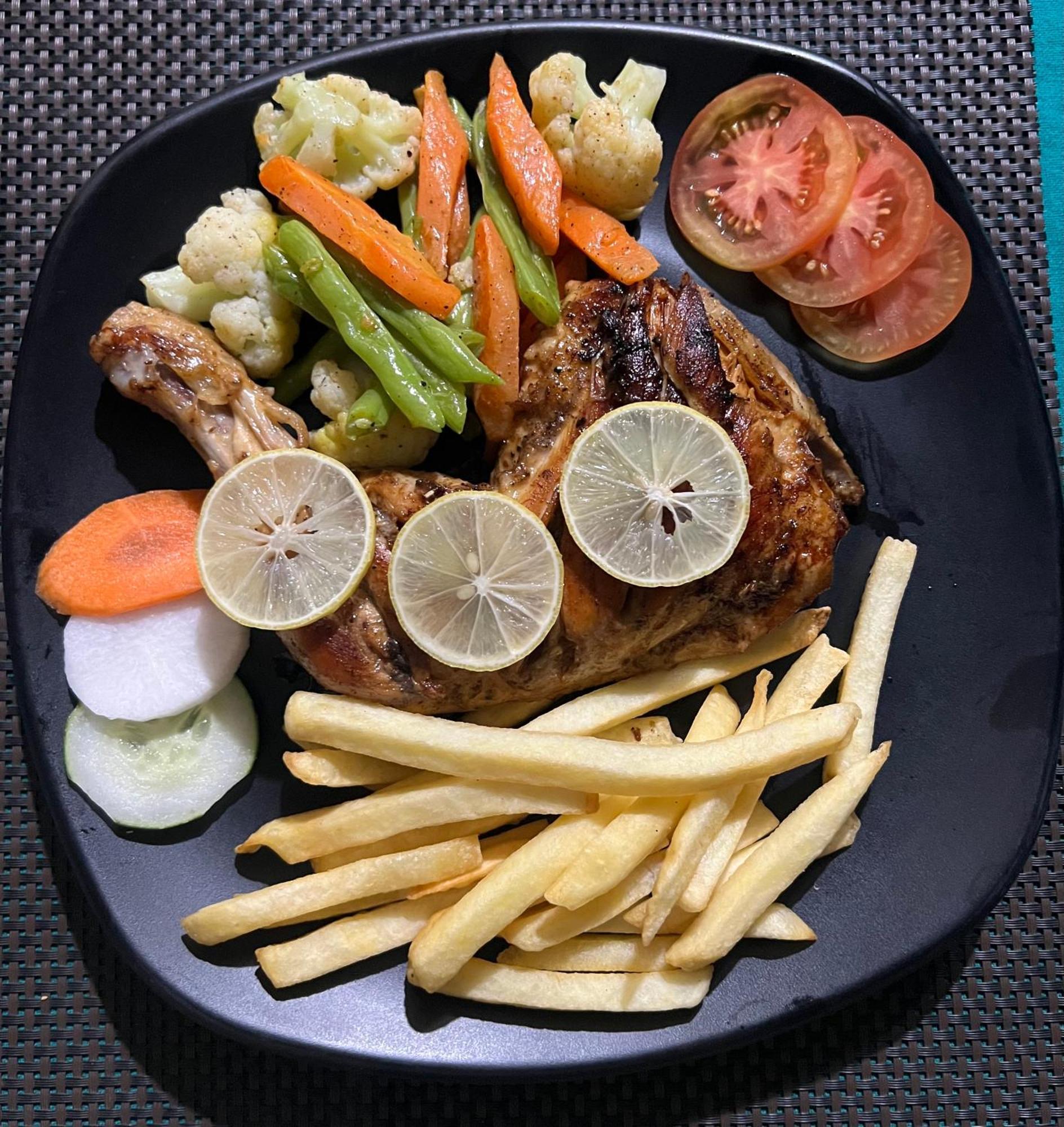 Hotel Tharu Garden And Beer Bar Chitwan Εξωτερικό φωτογραφία